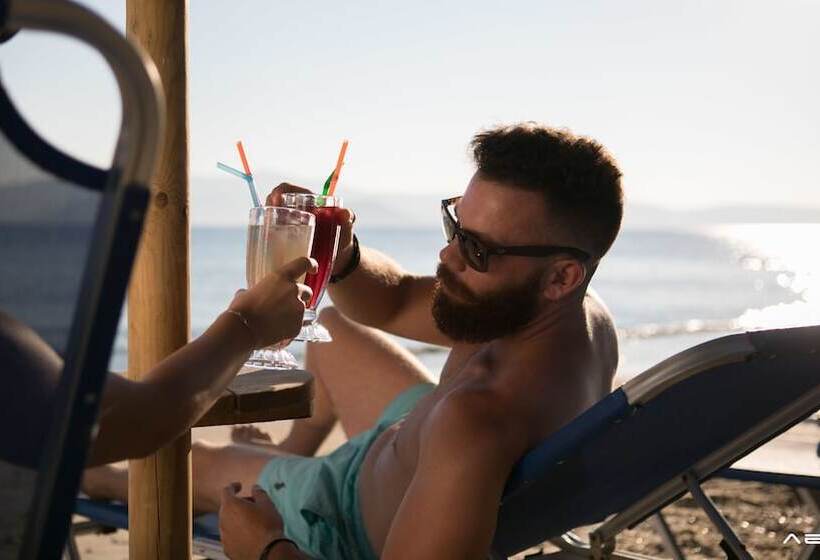 Отель Manios Suites