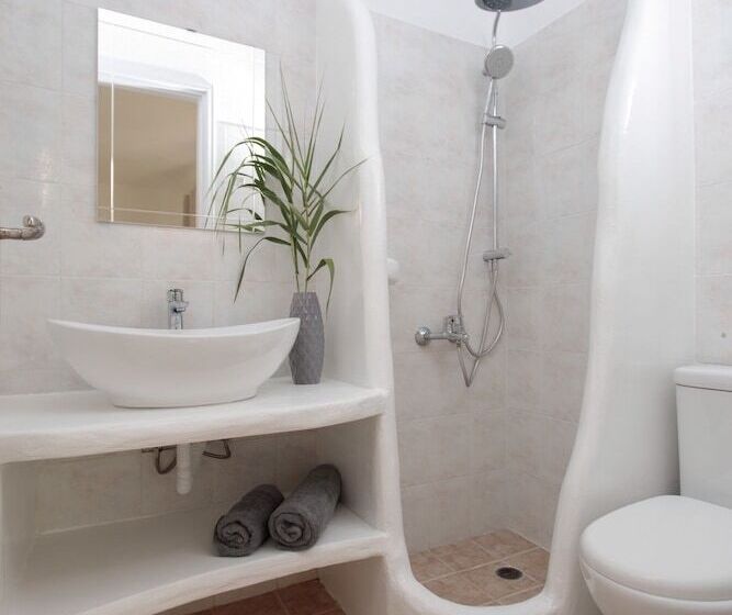 Отель Manios Suites