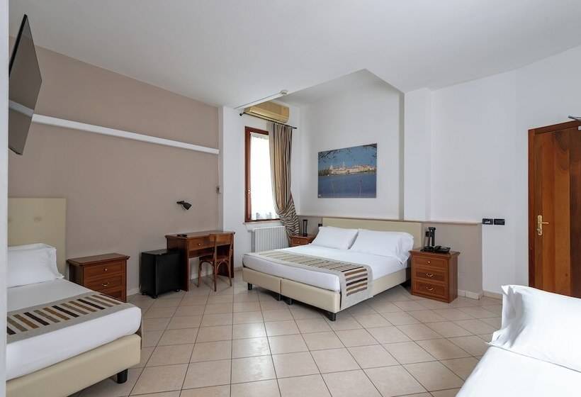 酒店 Mantegna Stazione