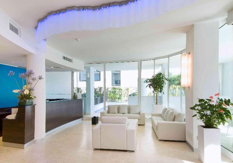 هتل Mercure Rimini Lungomare