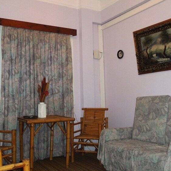 בית מלון כפרי Miramare