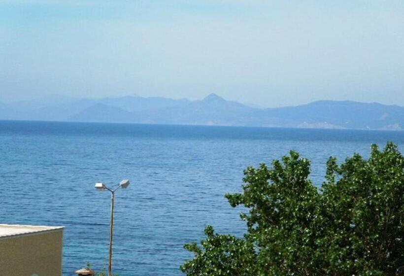 בית מלון כפרי Miramare