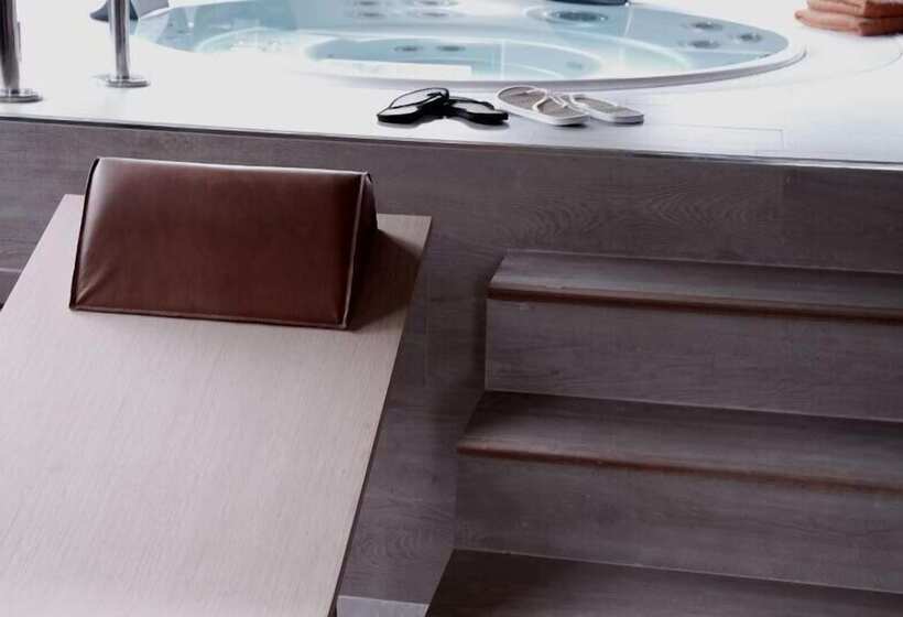 هتل Molino De Alcuneza Relais & Châteaux