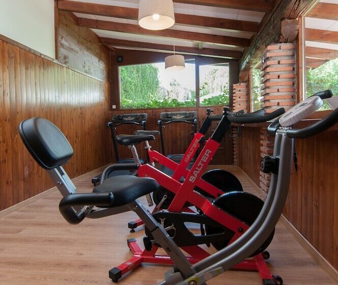 هتل Molino De Alcuneza Relais & Châteaux