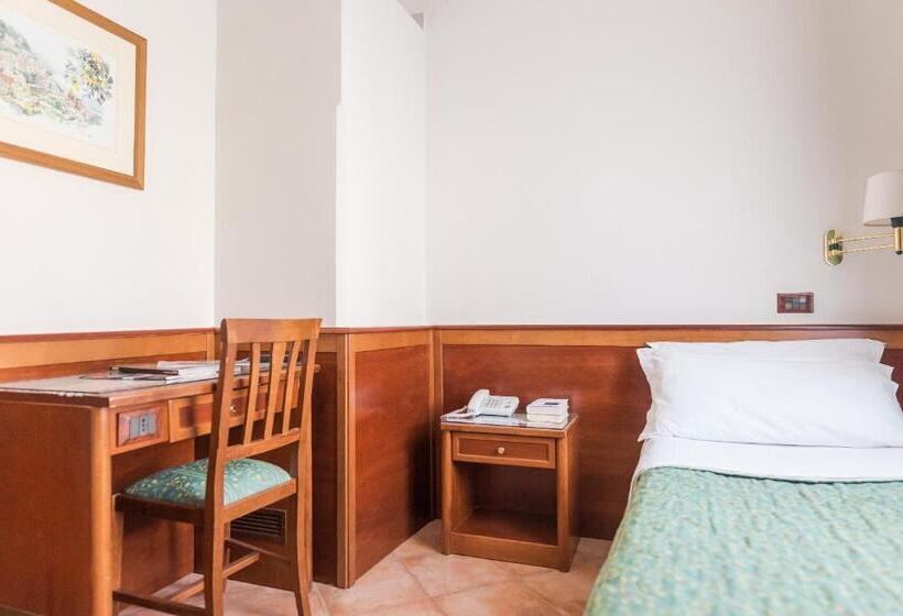 בית מלון כפרי Montana