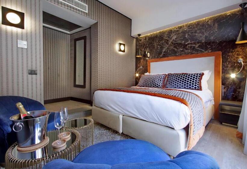 בית מלון כפרי Piazza Di Spagna