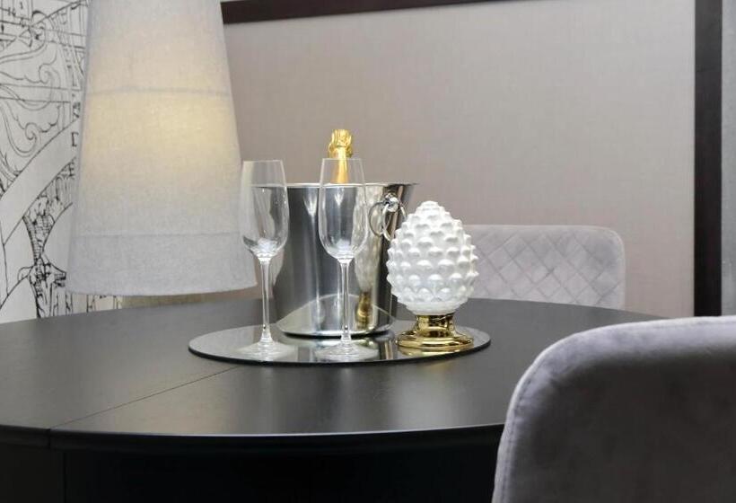 בית מלון כפרי Piazza Di Spagna