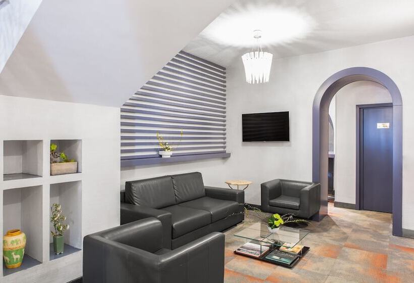 בית מלון כפרי Piazza Di Spagna