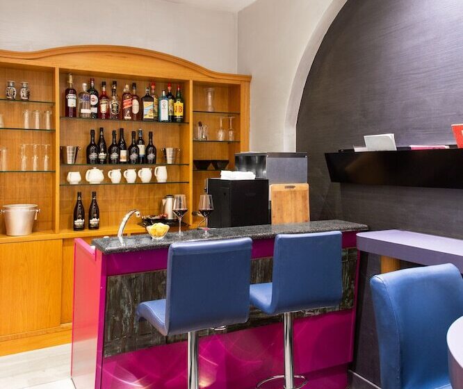 בית מלון כפרי Piazza Di Spagna