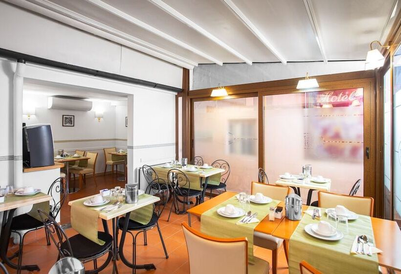 בית מלון כפרי Piazza Di Spagna