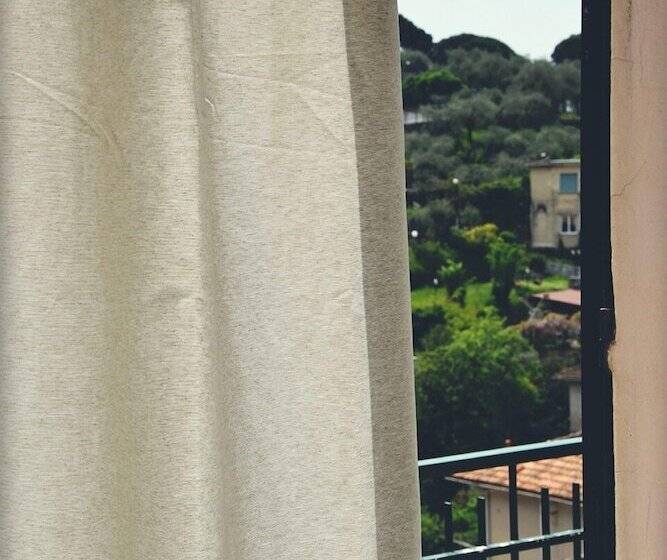 فندق Pineta Del Borgo