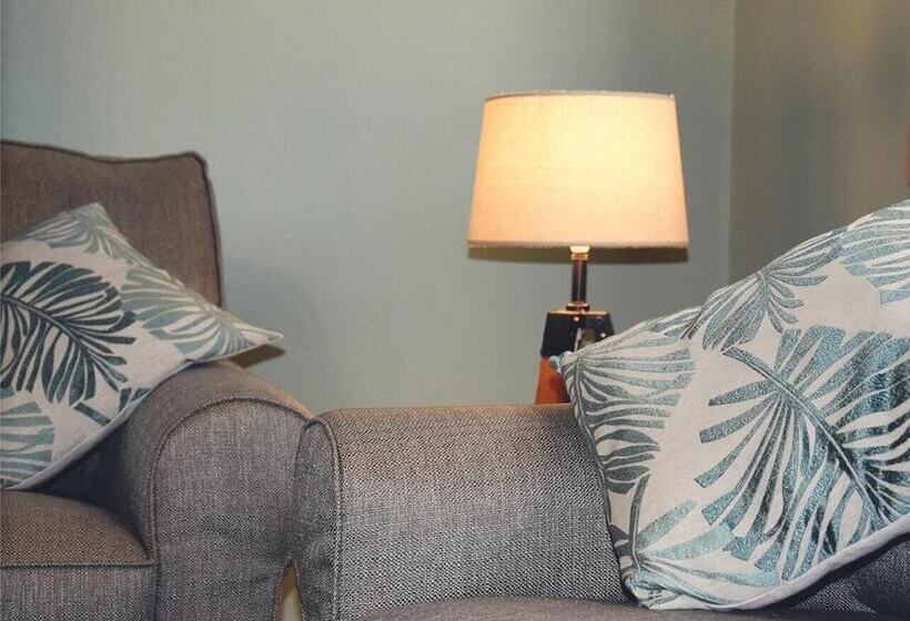 فندق Pineta Del Borgo