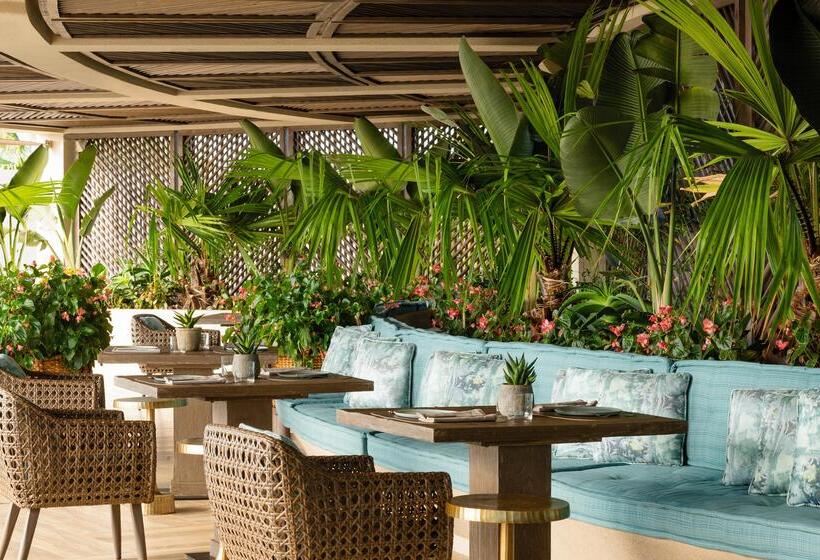 בית מלון כפרי Porto Sani