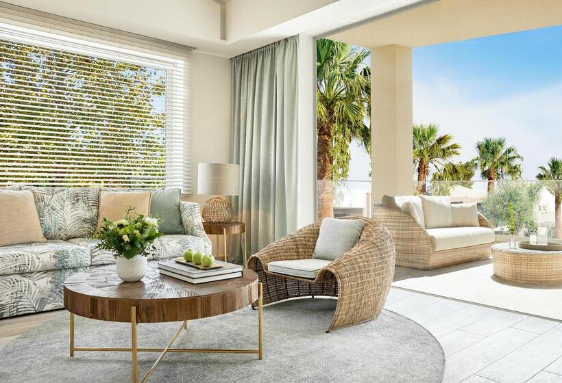 בית מלון כפרי Porto Sani