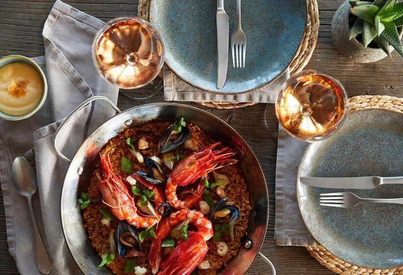 בית מלון כפרי Porto Sani