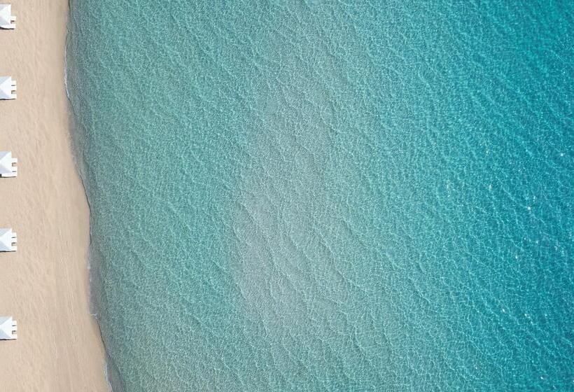 בית מלון כפרי Porto Sani