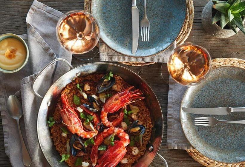 בית מלון כפרי Porto Sani