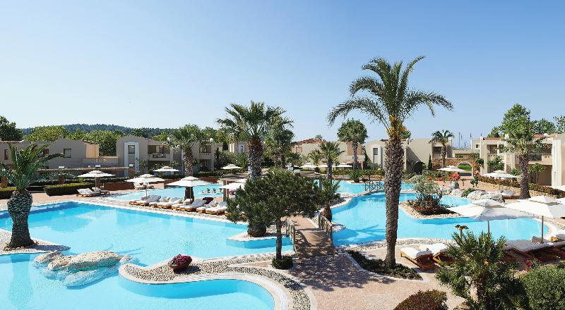 בית מלון כפרי Porto Sani