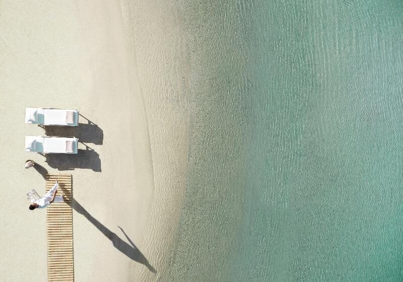 בית מלון כפרי Porto Sani