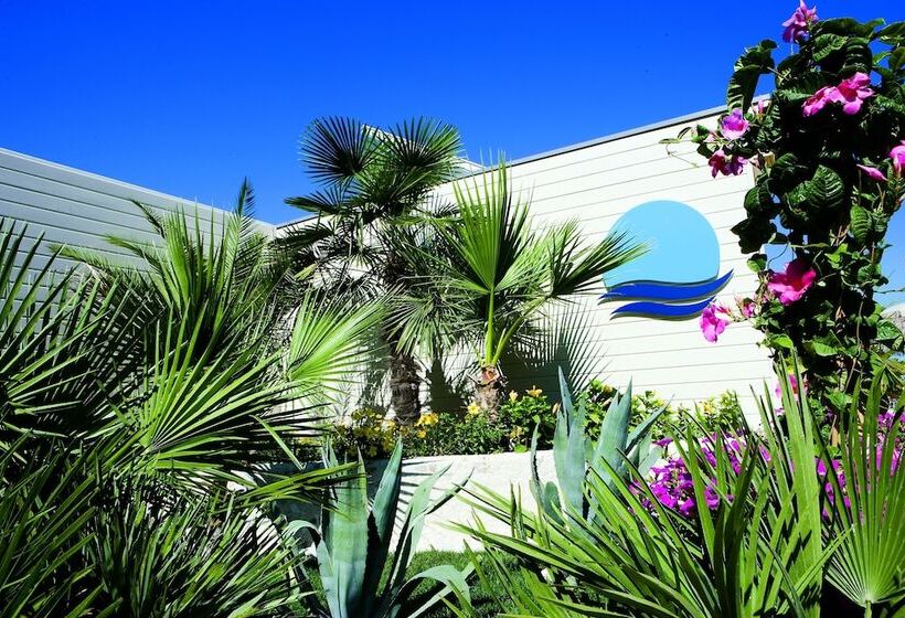 Отель Premier & Suites  Premier Resort