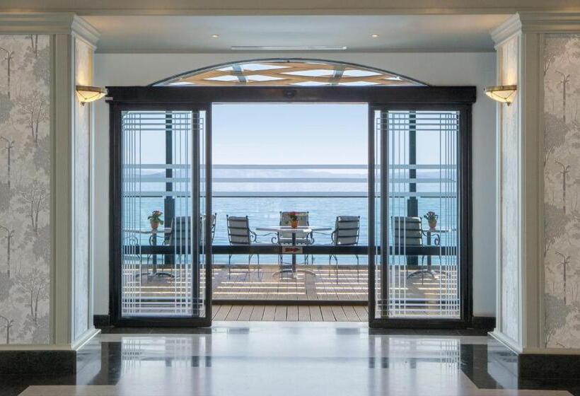 בית מלון כפרי Ramada by Wyndham, Athens Club Attica Riviera