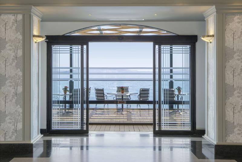 בית מלון כפרי Ramada by Wyndham, Athens Club Attica Riviera