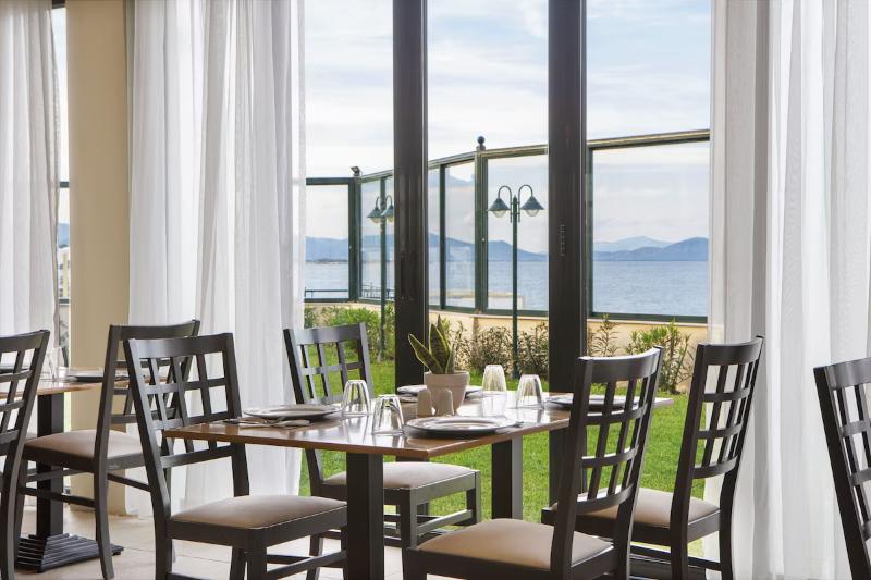 בית מלון כפרי Ramada by Wyndham, Athens Club Attica Riviera