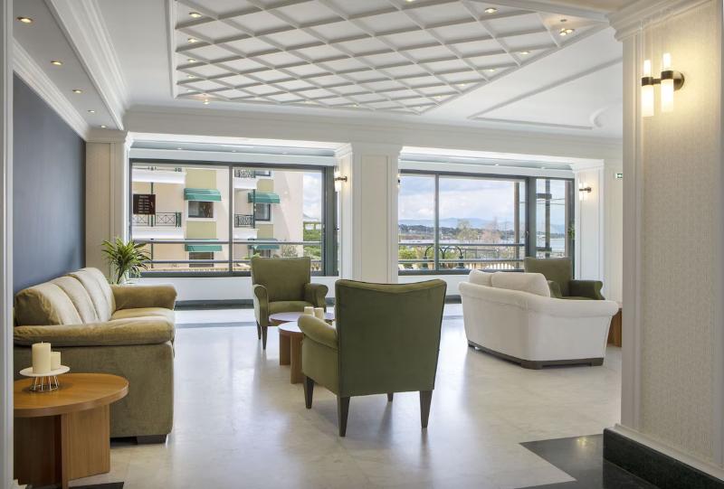 בית מלון כפרי Ramada by Wyndham, Athens Club Attica Riviera