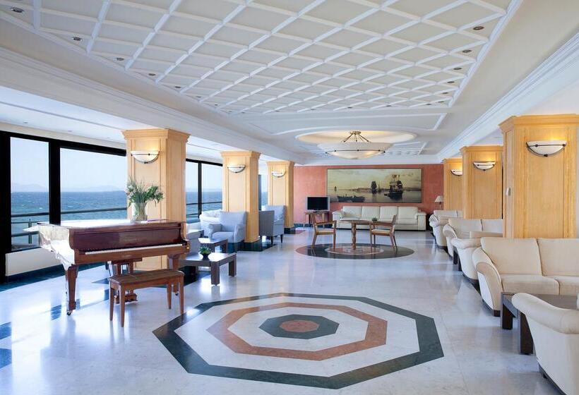 בית מלון כפרי Ramada by Wyndham, Athens Club Attica Riviera