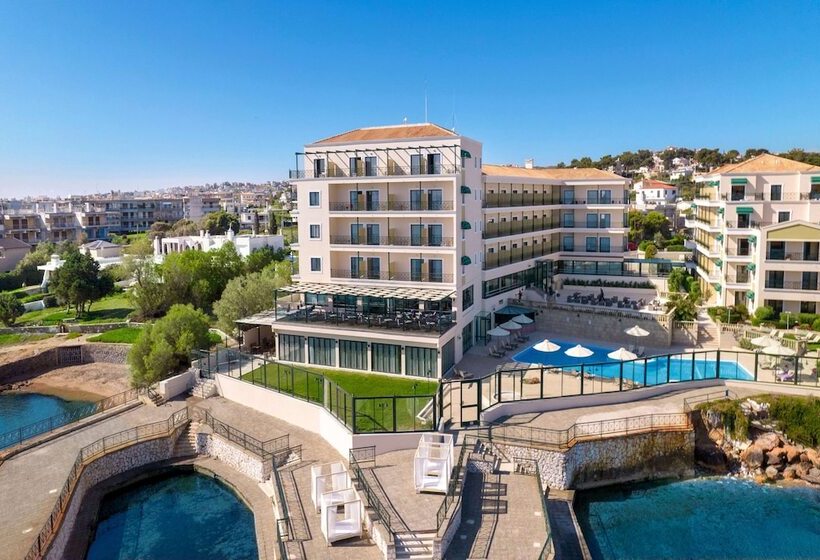 בית מלון כפרי Ramada by Wyndham, Athens Club Attica Riviera