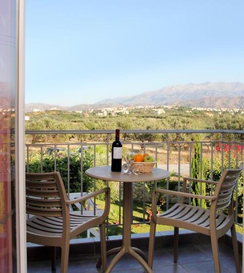 בית מלון כפרי Renieris