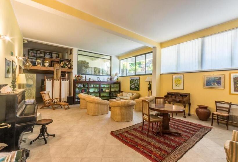 Residence Hotel Baia Portinenti