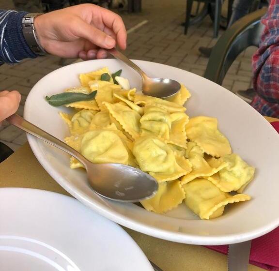 Отель Residenza Di Campagna Montelleri