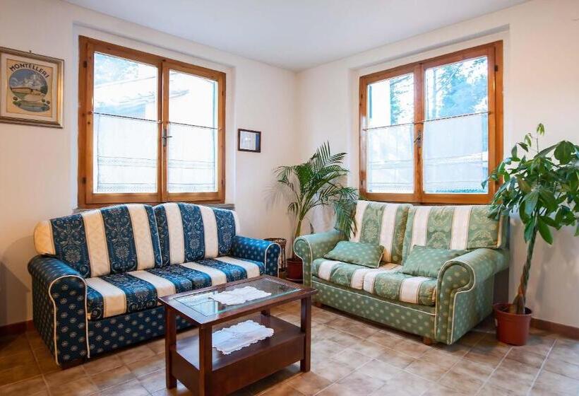 Отель Residenza Di Campagna Montelleri