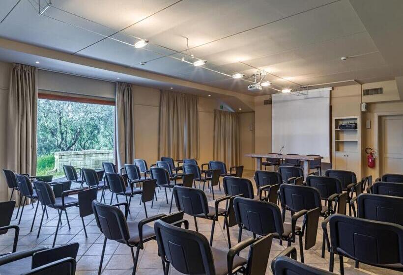 בית מלון כפרי Resort Casale Le Torri