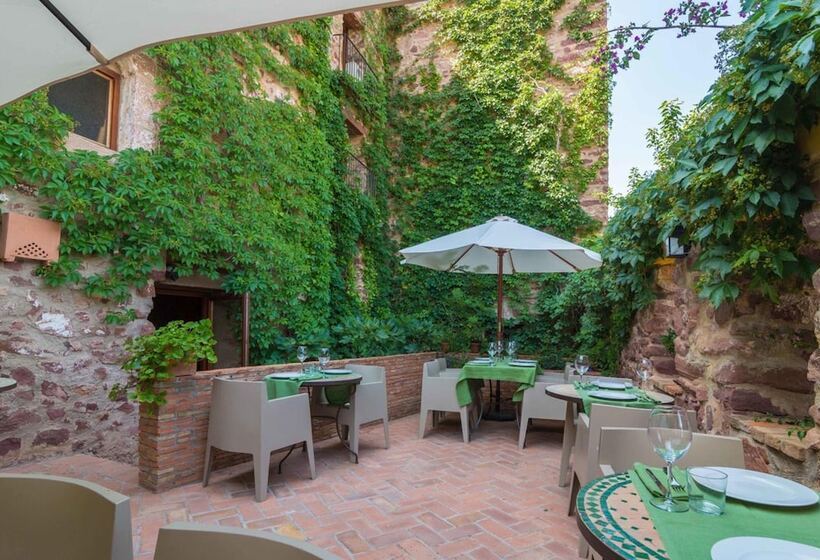 فندق ريفى El Jardín Vertical