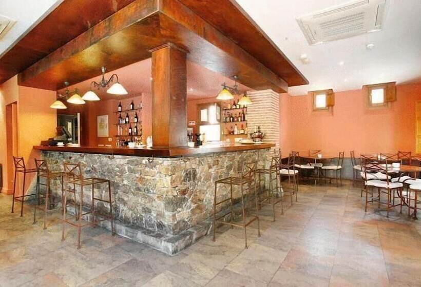 Отель Rusticae Rincón De Traspalacio
