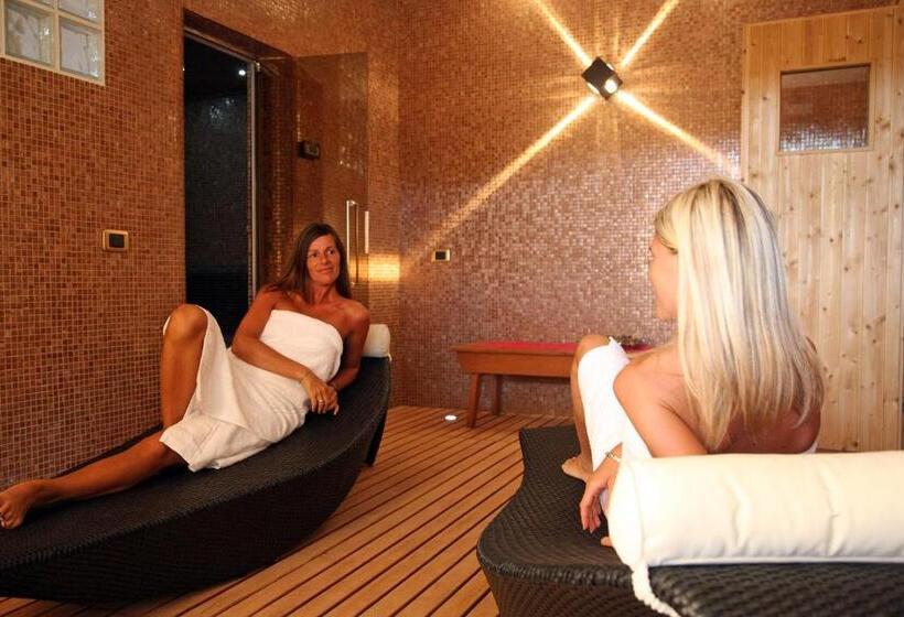 酒店 Sailing Center