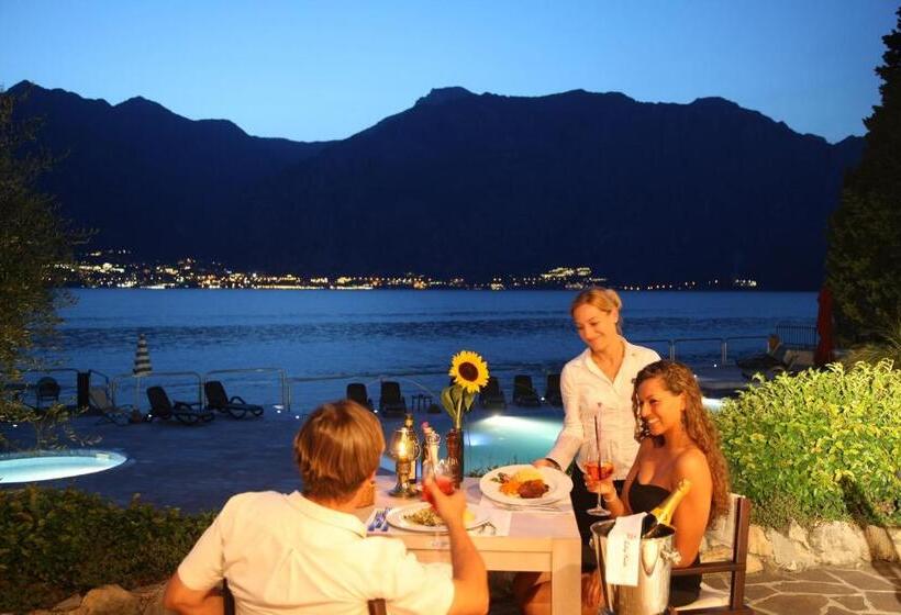 酒店 Sailing Center