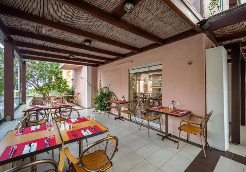 בית מלון כפרי Silva Beach