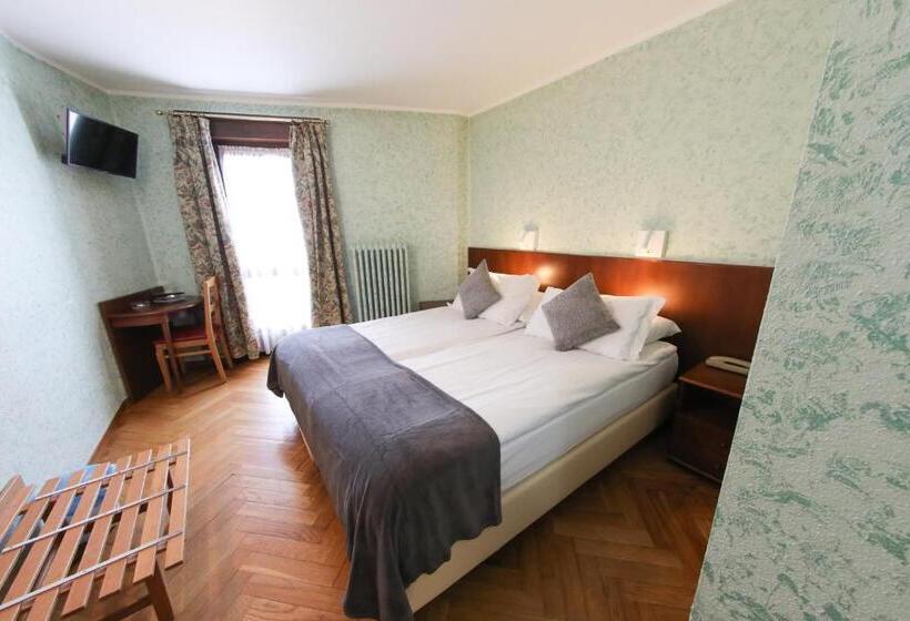 בית מלון כפרי Sporting