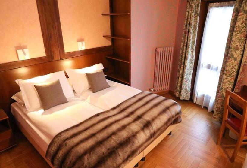 בית מלון כפרי Sporting