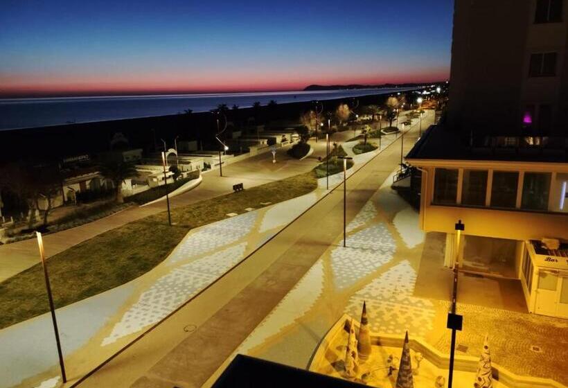 בית מלון כפרי Terminal Palace & Spa