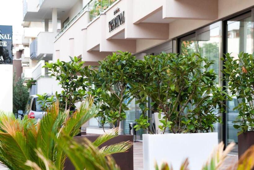 בית מלון כפרי Terminal Palace & Spa