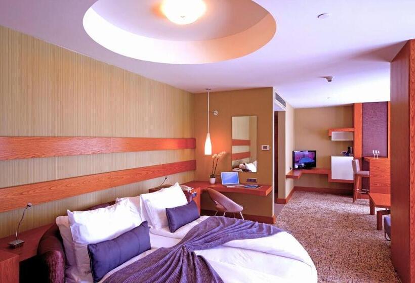 Отель The Green Park Pendik