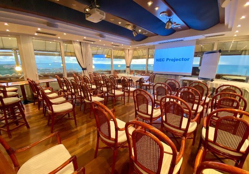 ホテル Tornese Rooftop Sea View