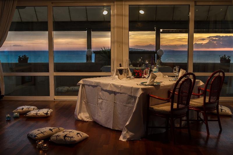 ホテル Tornese Rooftop Sea View