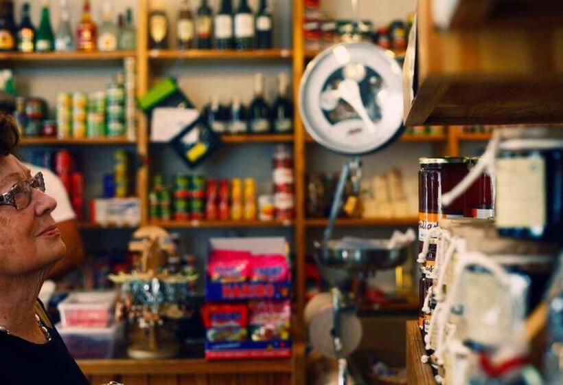 فندق Vall Ferrera