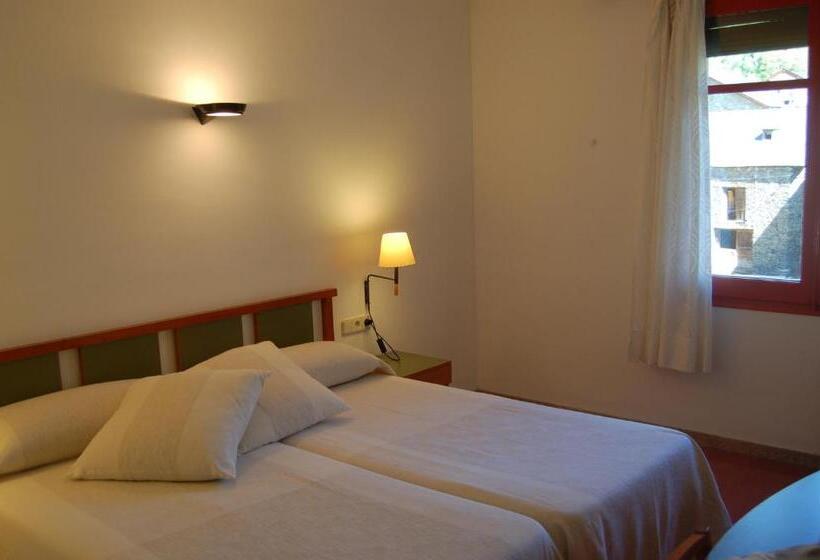 فندق Vall Ferrera