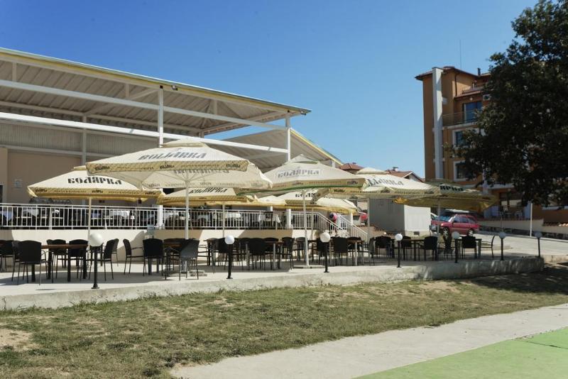 فندق Vemara Club